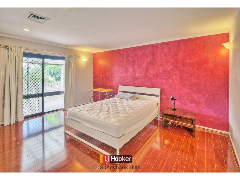 6 Genoa Street, Macgregor QLD 4109