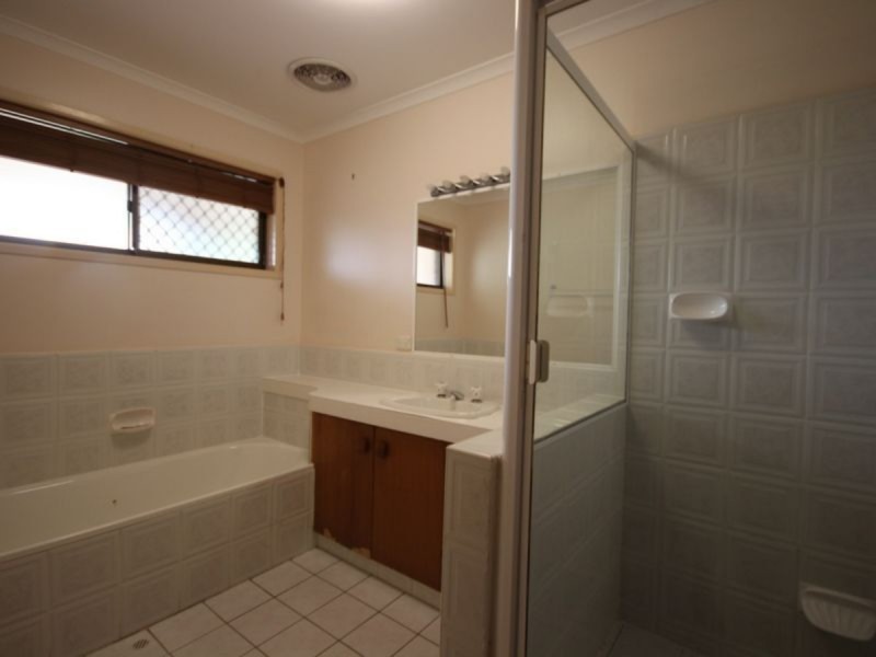 12 Goodwil Street, Robertson QLD 4109