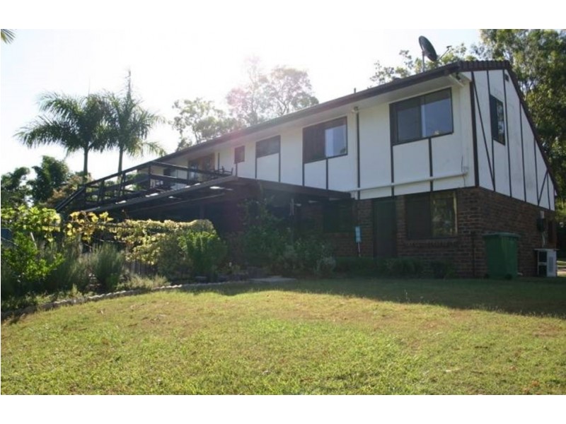 10 Endeavour Court, Park Ridge QLD 4125