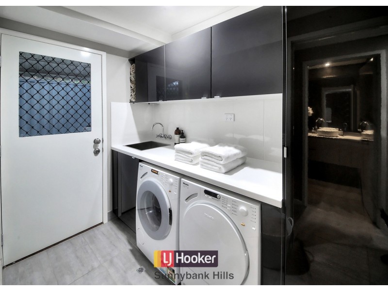 11 Marsala Street, Calamvale QLD 4116