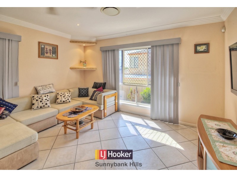 11 Mitchell Place, Parkinson QLD 4115