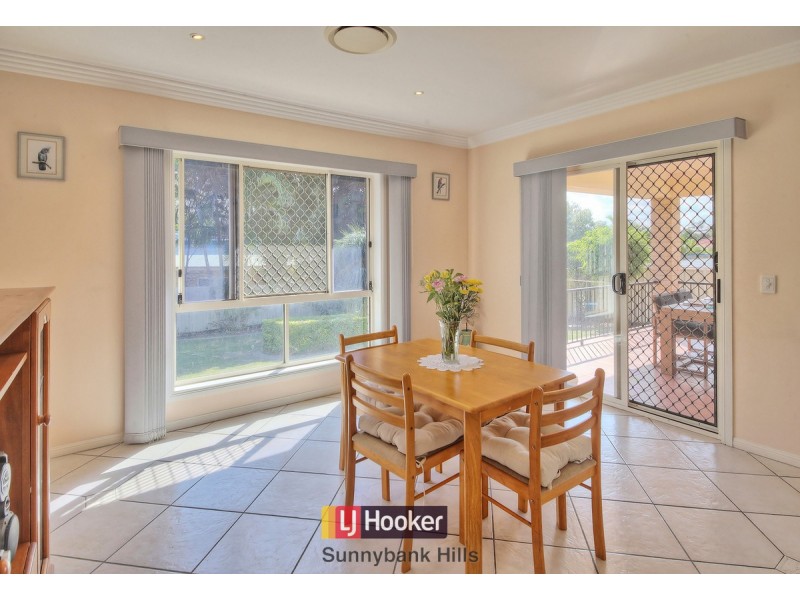11 Mitchell Place, Parkinson QLD 4115
