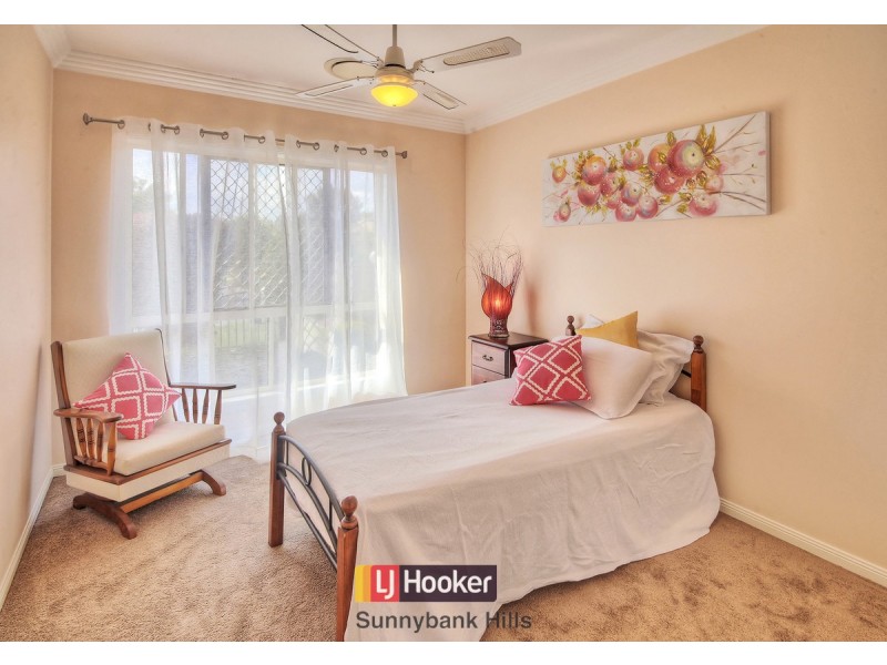 11 Mitchell Place, Parkinson QLD 4115