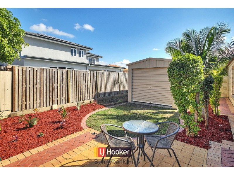 11 Mitchell Place, Parkinson QLD 4115