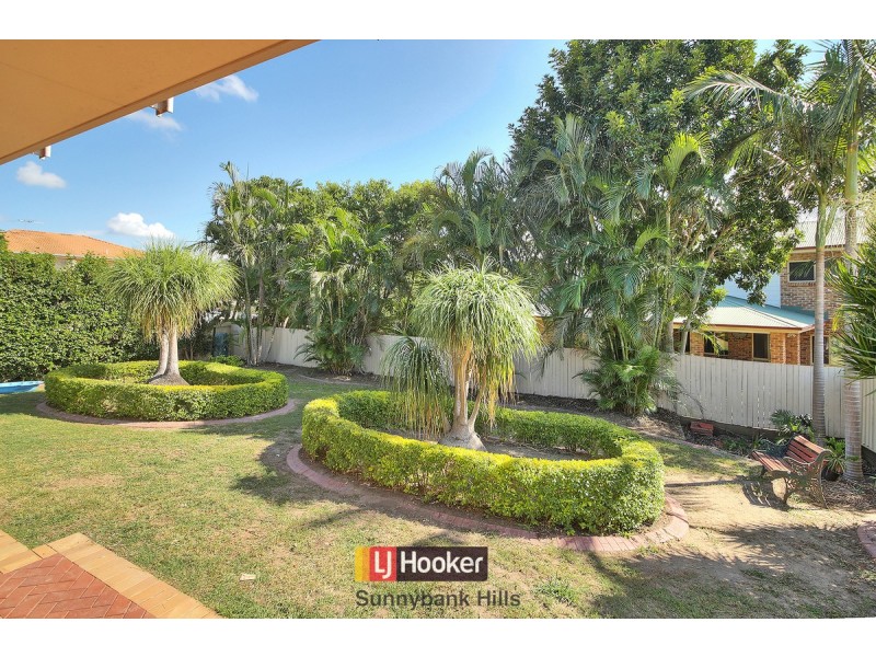 11 Mitchell Place, Parkinson QLD 4115