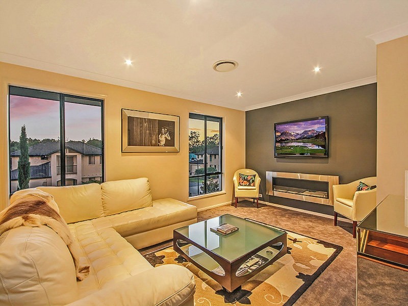 11 Juniper Circuit, Stretton QLD 4116