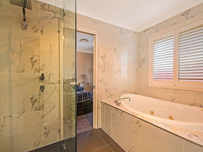 11 Juniper Circuit, Stretton QLD 4116