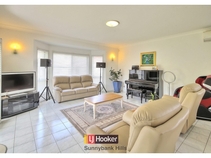 52 Golden Rain Place, Stretton QLD 4116