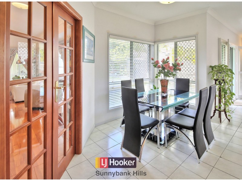 52 Golden Rain Place, Stretton QLD 4116