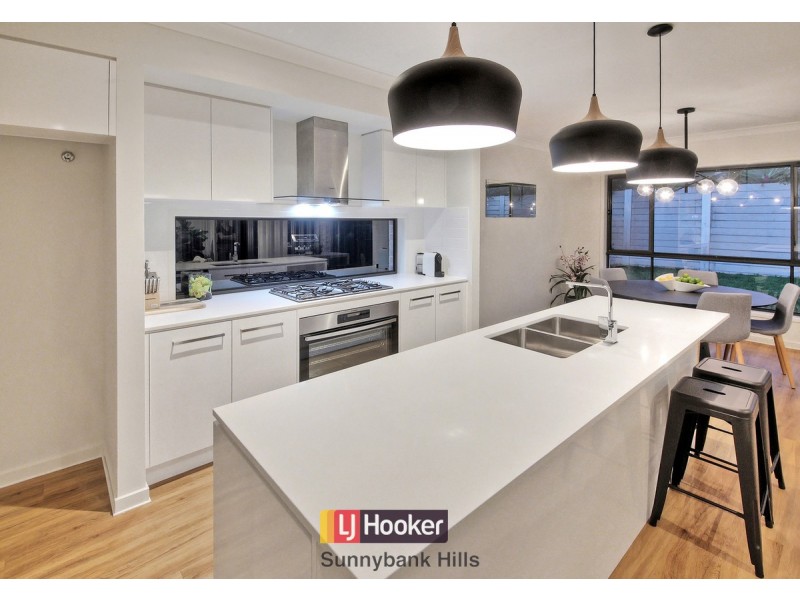 25 Voyager Drive, Kuraby QLD 4112