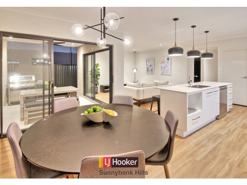 25 Voyager Drive, Kuraby QLD 4112