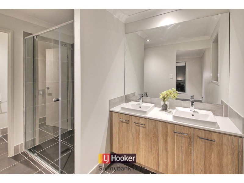 25 Voyager Drive, Kuraby QLD 4112