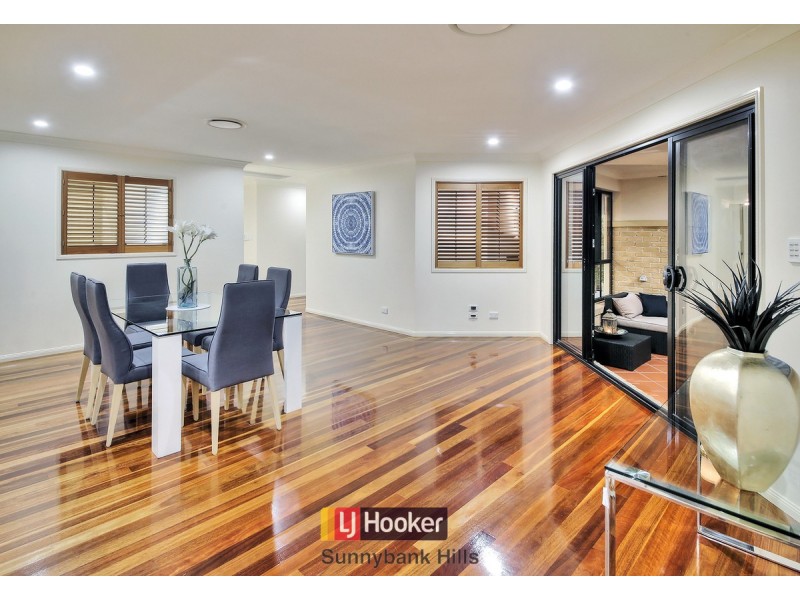 35 Eaton Place, Wishart QLD 4122