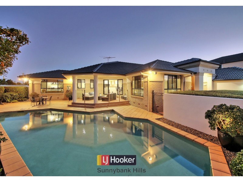 35 Eaton Place, Wishart QLD 4122