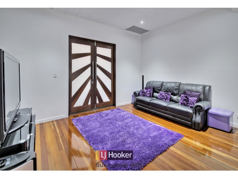 110 The Parkway, Stretton QLD 4116