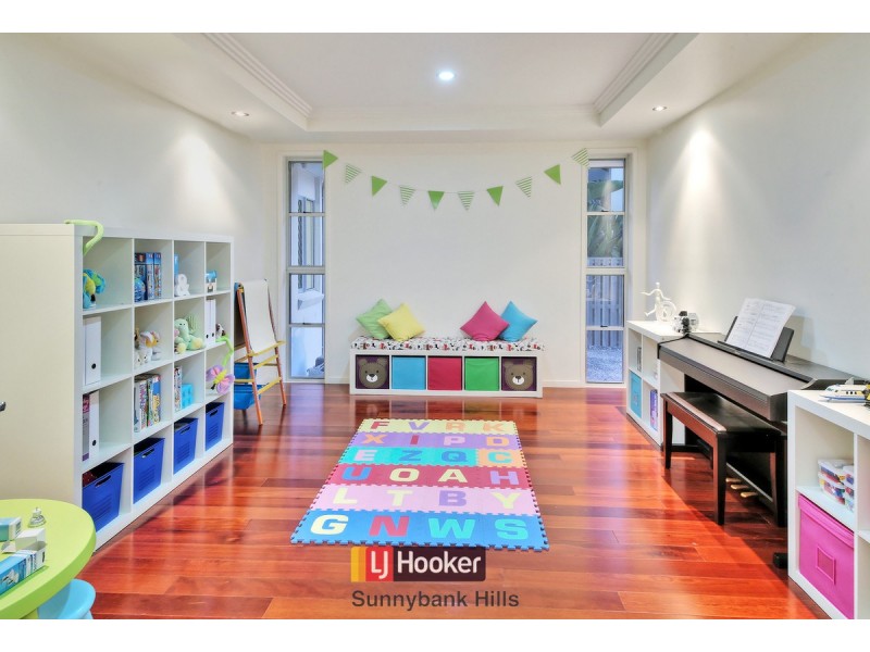 20 Walker Circuit, Eight Mile Plains QLD 4113