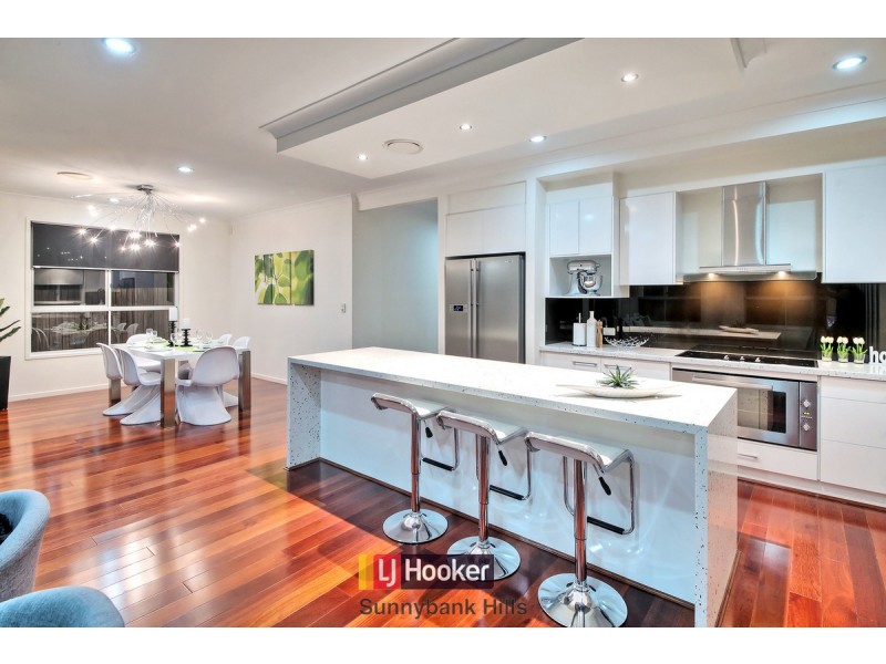 20 Walker Circuit, Eight Mile Plains QLD 4113