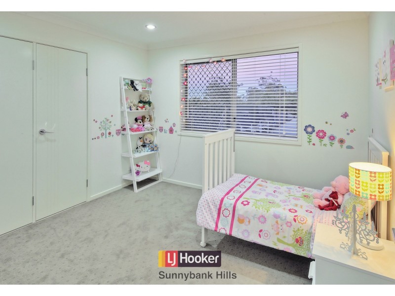 20 Walker Circuit, Eight Mile Plains QLD 4113