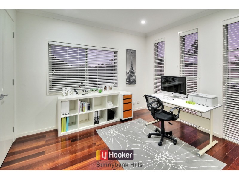 20 Walker Circuit, Eight Mile Plains QLD 4113