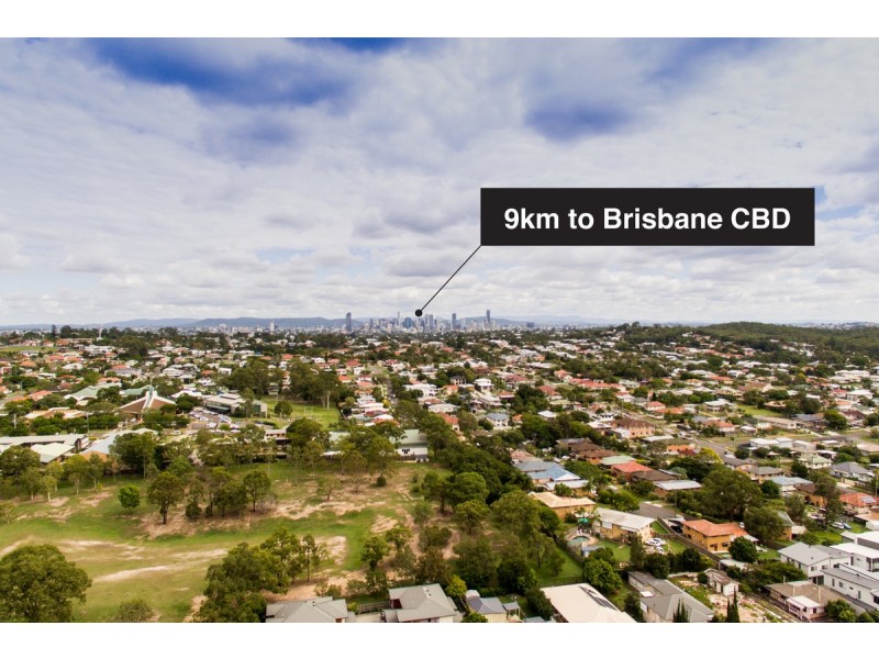 12 Bruce Street, Carina QLD 4152