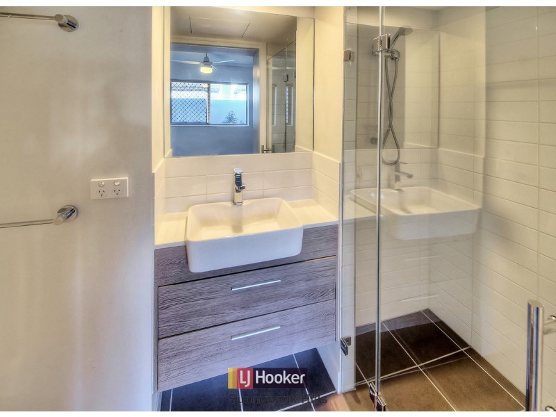 110/26 Macgroarty Street, Coopers Plains QLD 4108