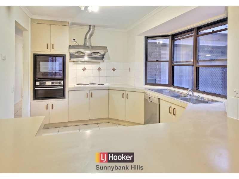 10 Kurru Street, Eight Mile Plains QLD 4113