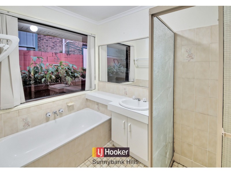 10 Kurru Street, Eight Mile Plains QLD 4113