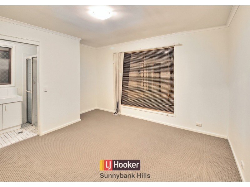 10 Kurru Street, Eight Mile Plains QLD 4113