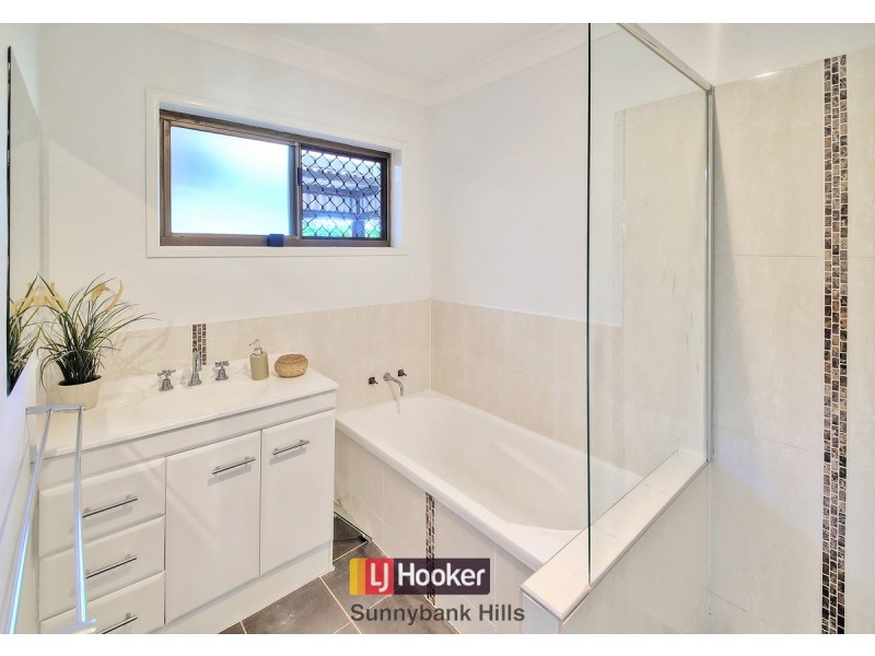 18 Antlia Street, Regents Park QLD 4118