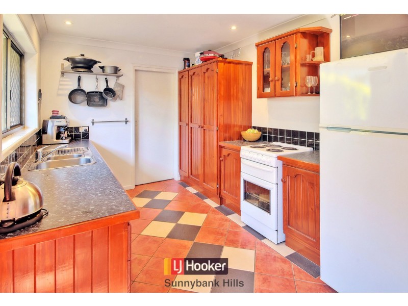 18 Antlia Street, Regents Park QLD 4118