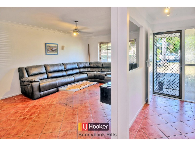 18 Antlia Street, Regents Park QLD 4118