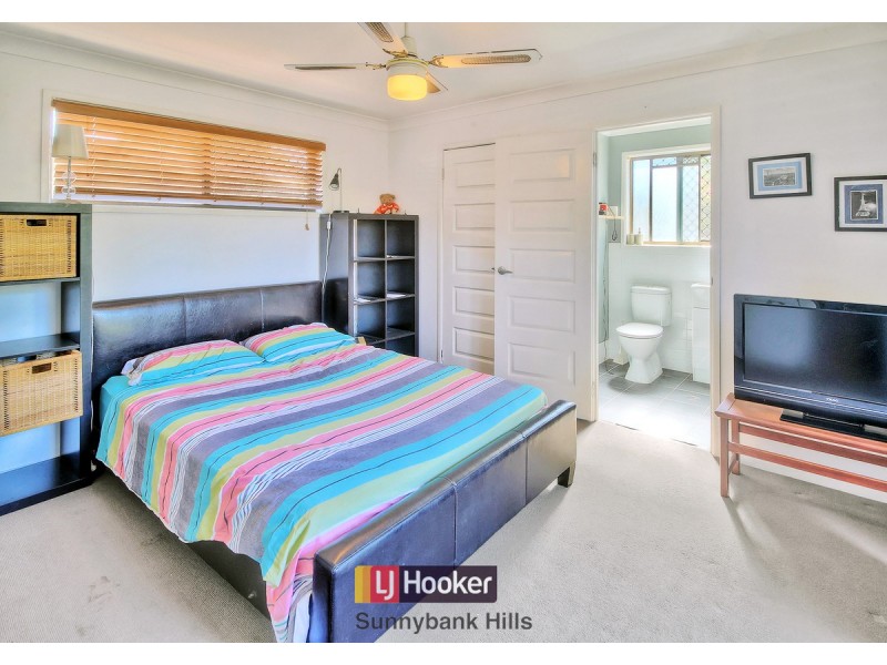 18 Antlia Street, Regents Park QLD 4118