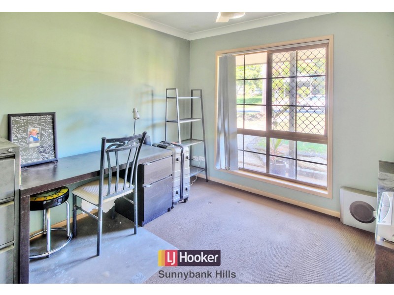 18 Antlia Street, Regents Park QLD 4118