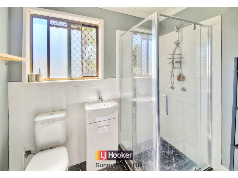 18 Antlia Street, Regents Park QLD 4118