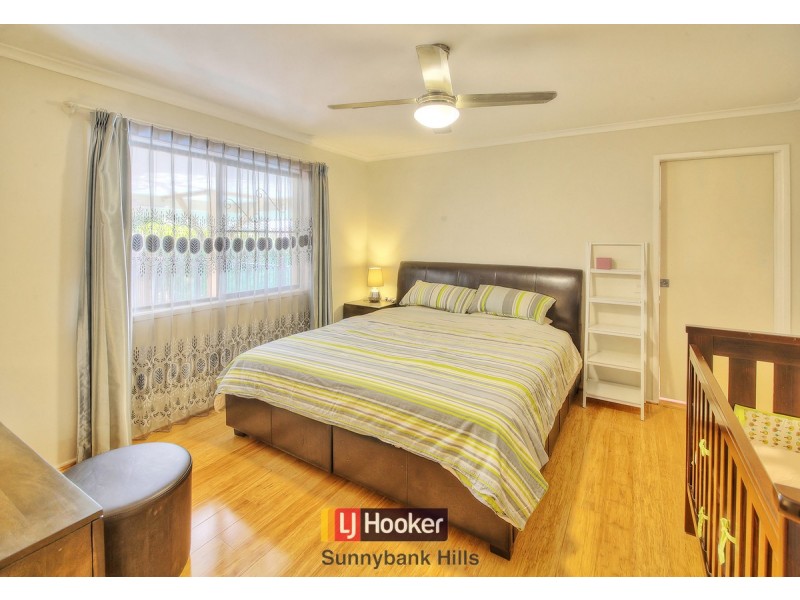 18 Gartford Street, Robertson QLD 4109