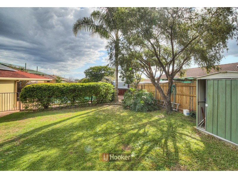 18 Gartford Street, Robertson QLD 4109