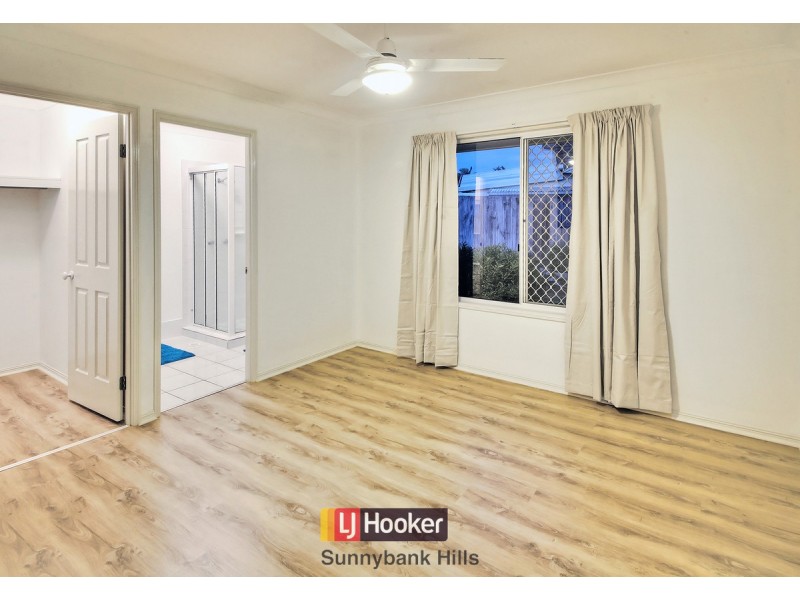 31 Swan Lake Crescent, Calamvale QLD 4116