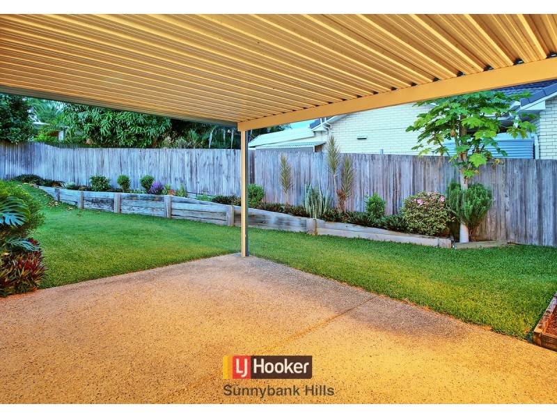 31 Swan Lake Crescent, Calamvale QLD 4116