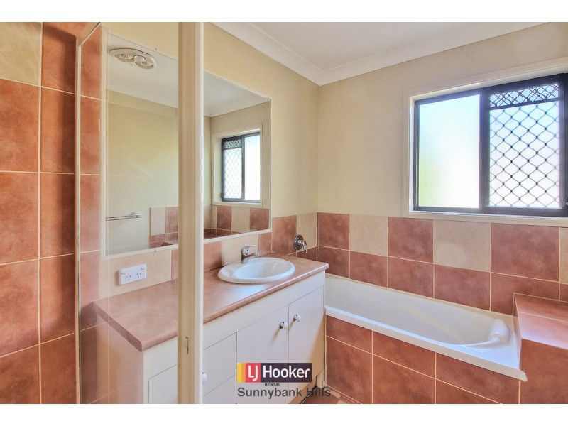 42 Alan Crescent, Eight Mile Plains QLD 4113