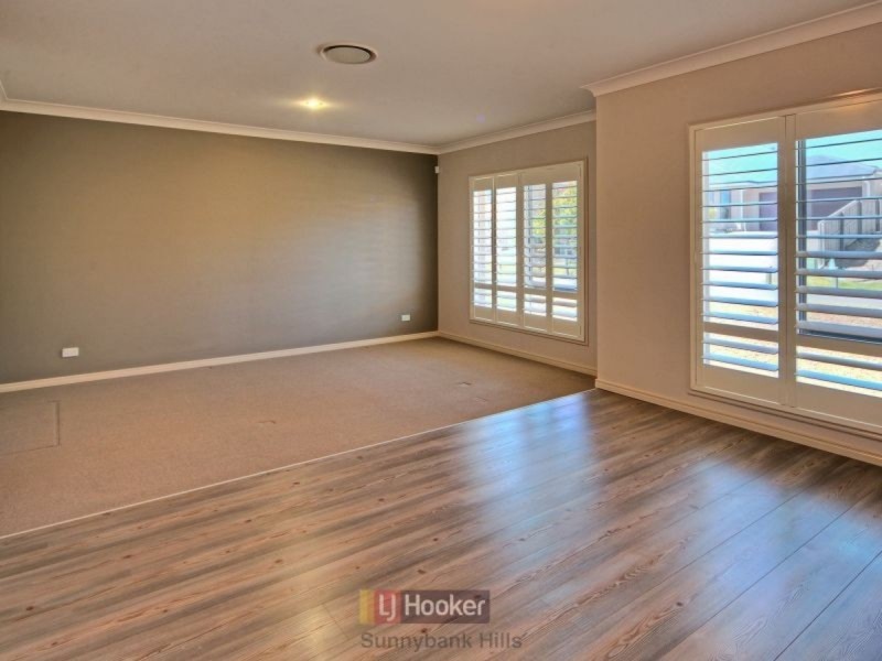 16 Larapinta Circuit, Parkinson QLD 4115