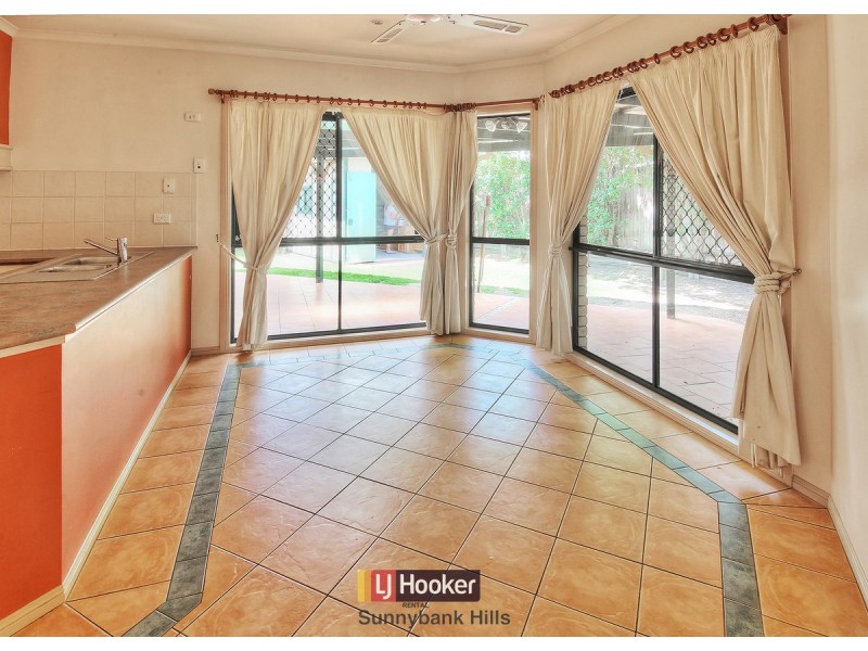 27 Janarde Place, Parkinson QLD 4115