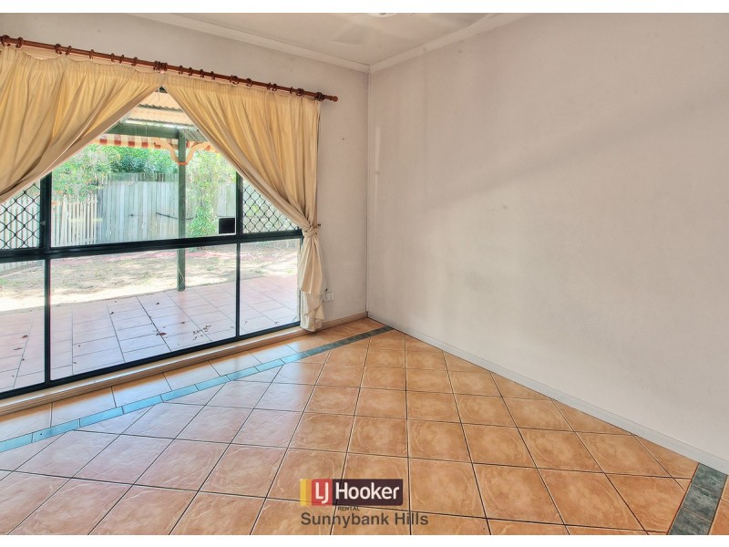 27 Janarde Place, Parkinson QLD 4115