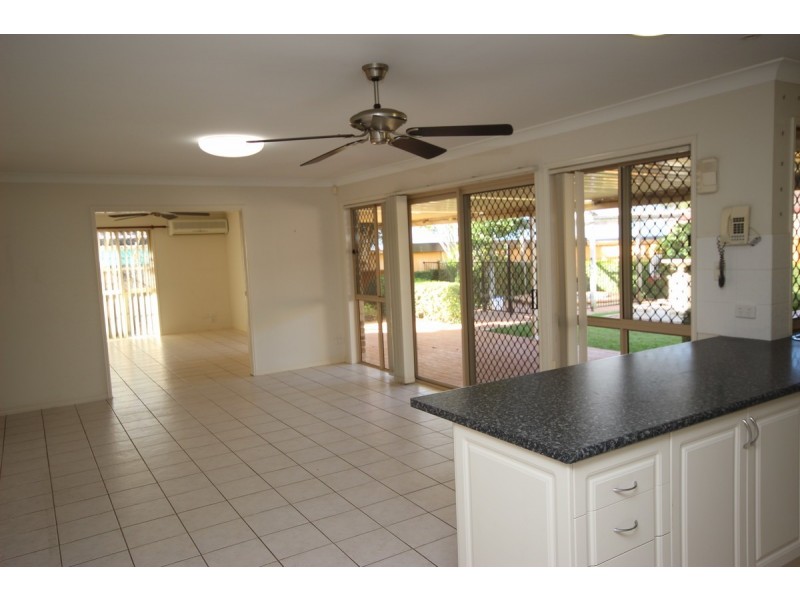 5 Sunhaven Crescent, Kuraby QLD 4112