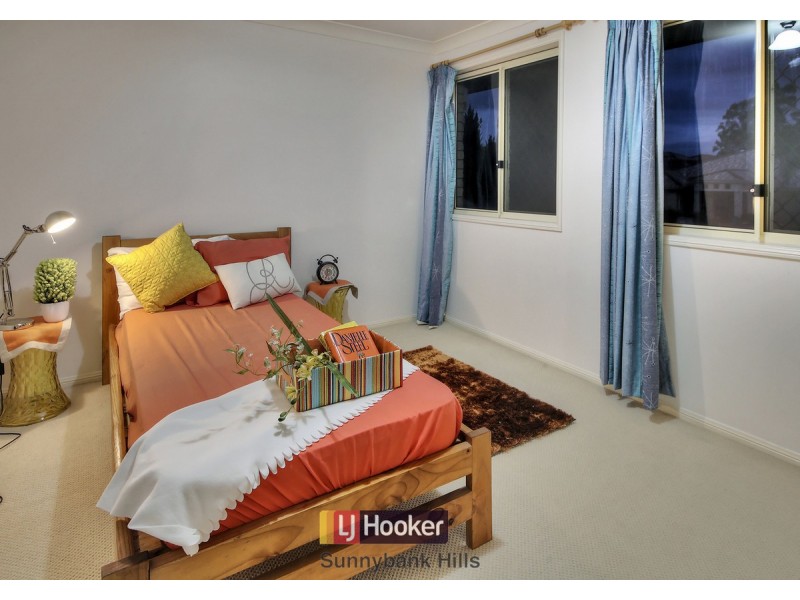 20 Raincliffe Place, Calamvale QLD 4116