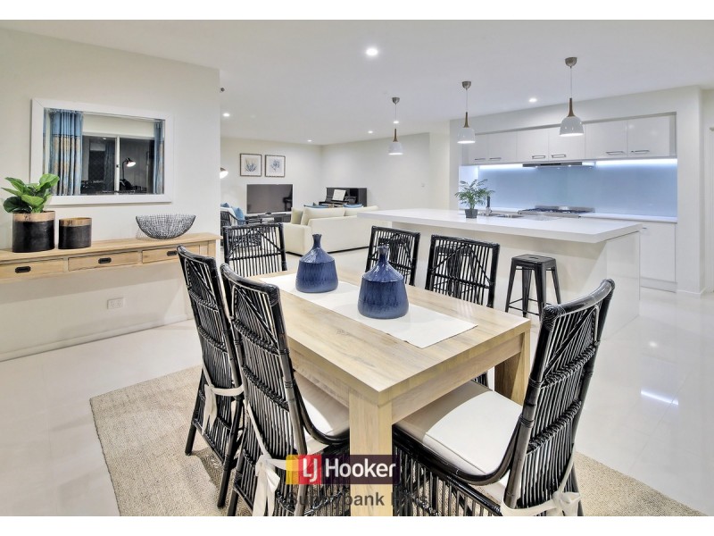 65 Skyview Avenue, Rochedale QLD 4123