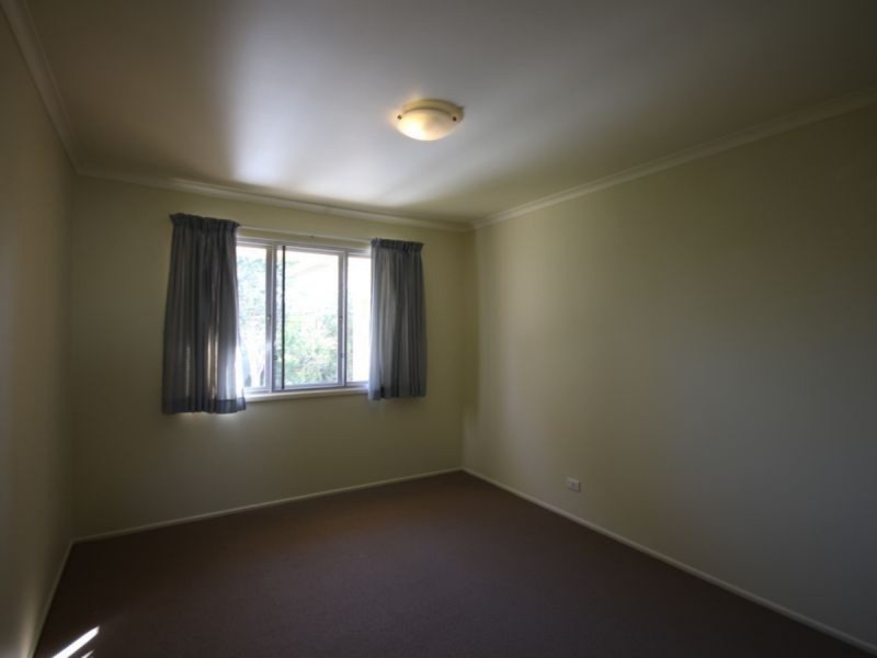 16 Sunderland Street, Macgregor QLD 4109