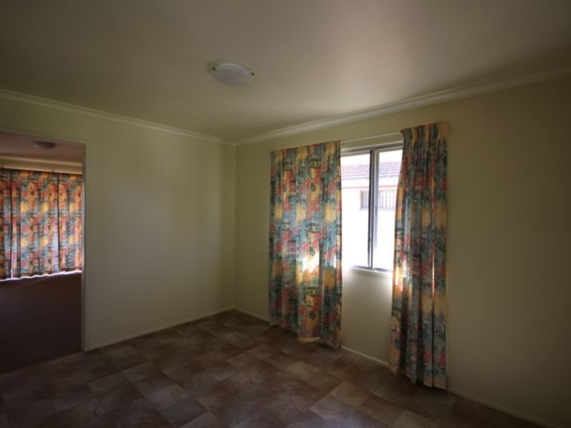 16 Sunderland Street, Macgregor QLD 4109