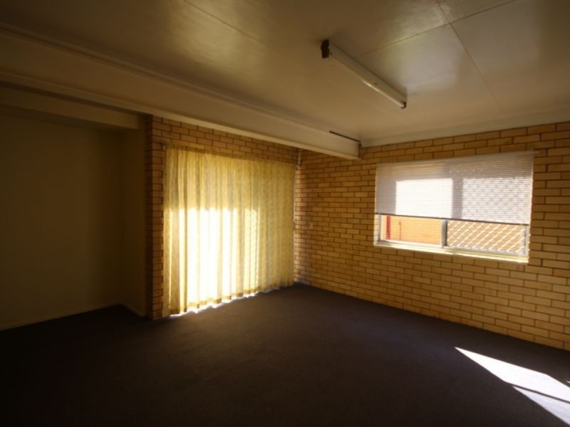 16 Sunderland Street, Macgregor QLD 4109