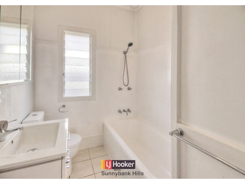 92 Cedar Street, Greenslopes QLD 4120