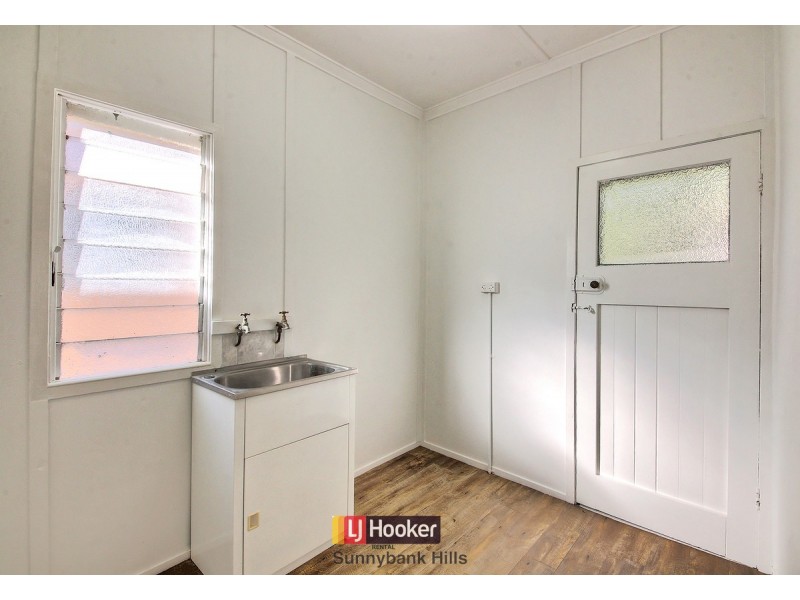 92 Cedar Street, Greenslopes QLD 4120